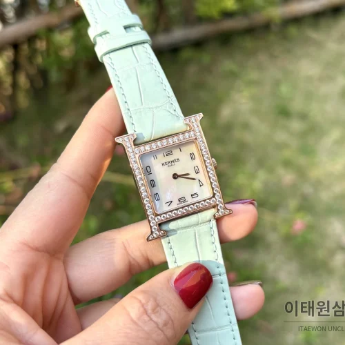 에르메스 H 시리즈 쿼츠 자개 다이얼 민트 가죽 스트랩 로즈골드 베젤