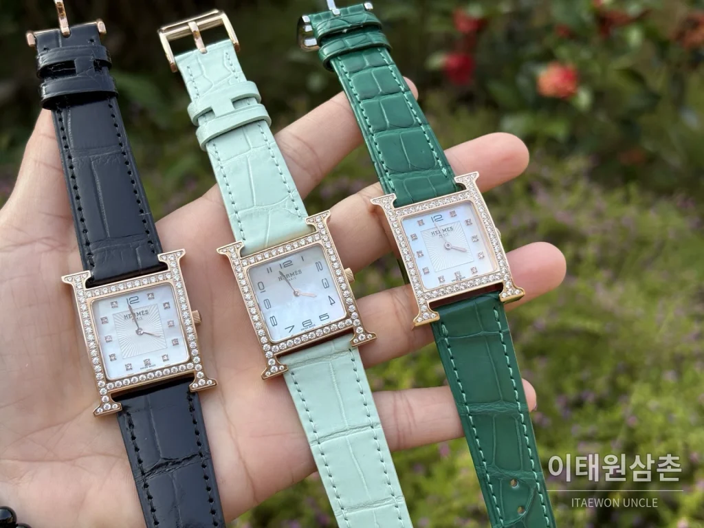 에르메스 H 시리즈 쿼츠 자개 다이얼 네이비 가죽 스트랩 로즈골드 베젤