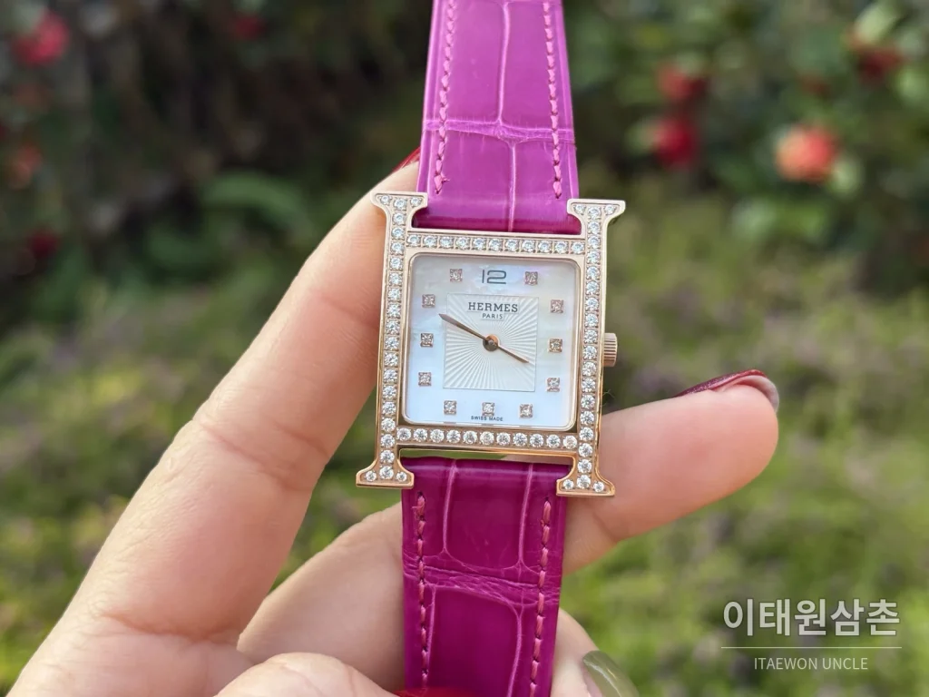 에르메스 H 시리즈 쿼츠 자개 다이얼 핑크 가죽 스트랩 로즈골드 베젤