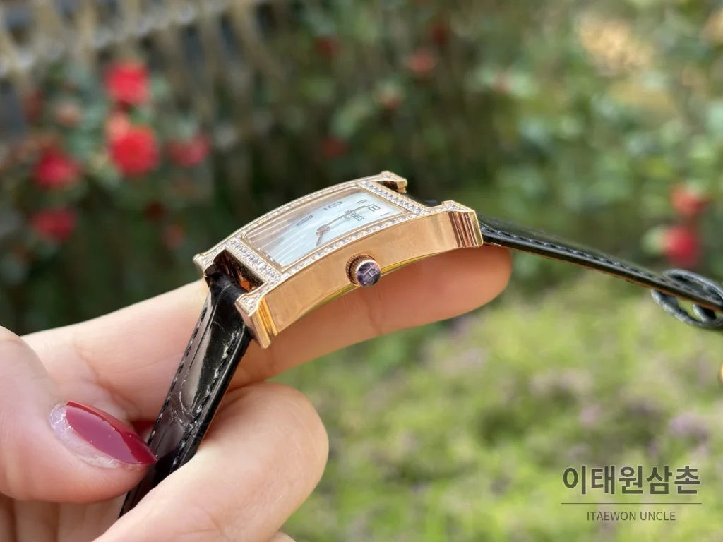 에르메스 H 시리즈 쿼츠 자개 다이얼 블랙 가죽 스트랩 로즈골드 베젤 (2)