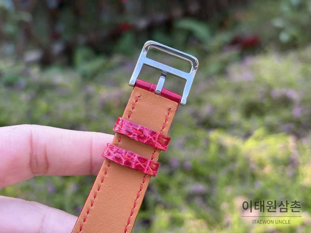에르메스 H 시리즈 쿼츠 자개 다이얼 레드 가죽 스트랩 로즈골드 베젤