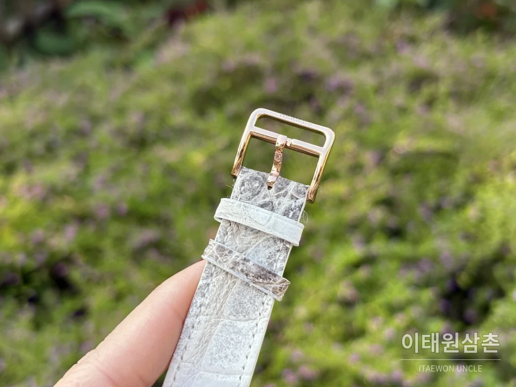에르메스 H 시리즈 쿼츠 자개 다이얼 화이트 가죽 스트랩 로즈골드 베젤