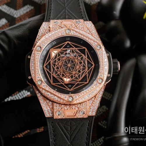 위블로 빅뱅 오토매틱 45mm 블랙 다이얼 블랙 러버 스트랩 로즈골드 베젤