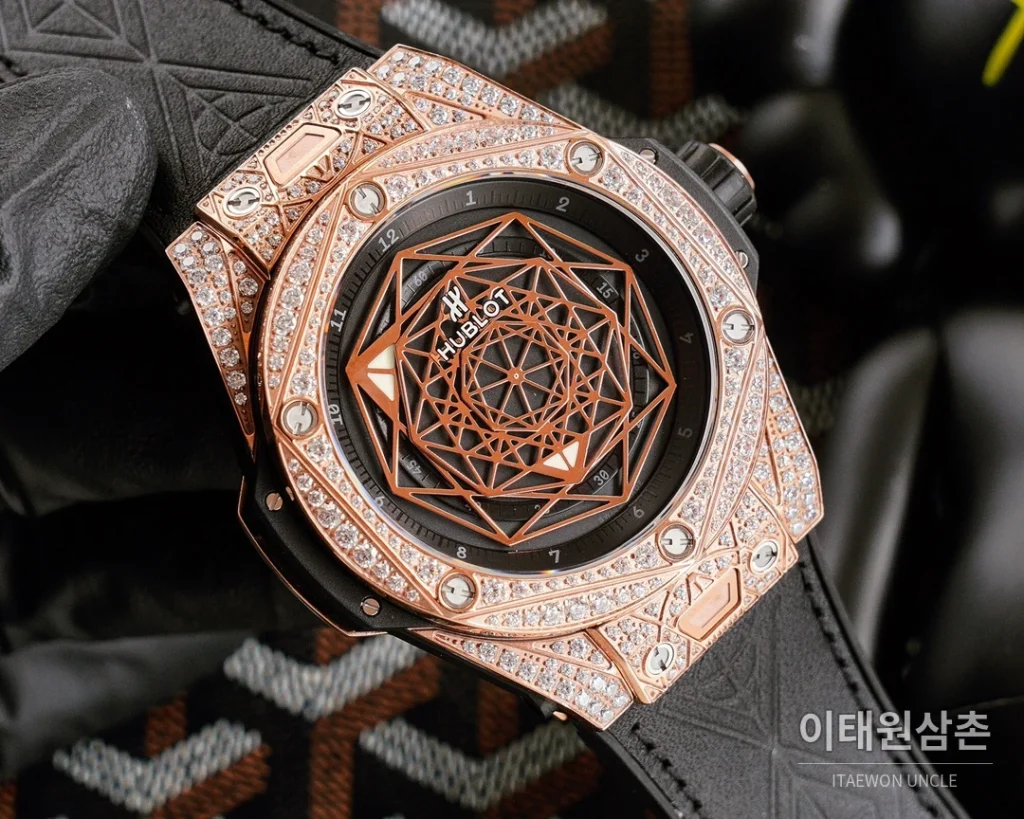 위블로 빅뱅 오토매틱 45mm 블랙 다이얼 블랙 러버 스트랩 로즈골드 베젤