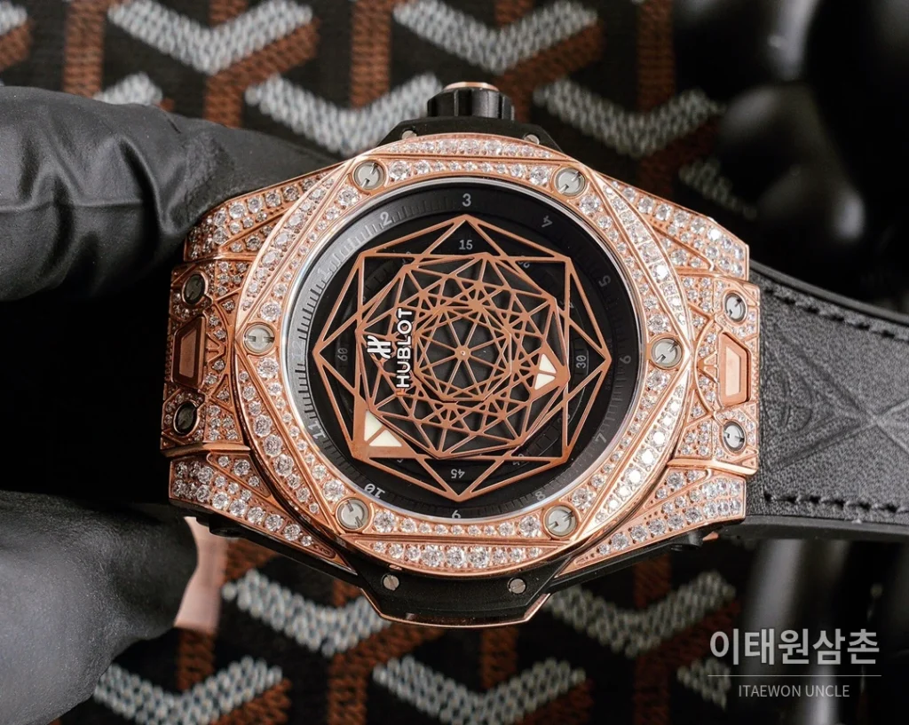 위블로 빅뱅 오토매틱 45mm 블랙 다이얼 블랙 러버 스트랩 로즈골드 베젤
