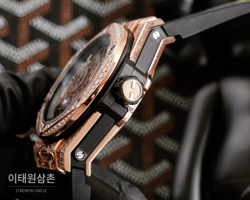 위블로 빅뱅 오토매틱 45mm 블랙 다이얼 블랙 러버 스트랩 로즈골드 베젤