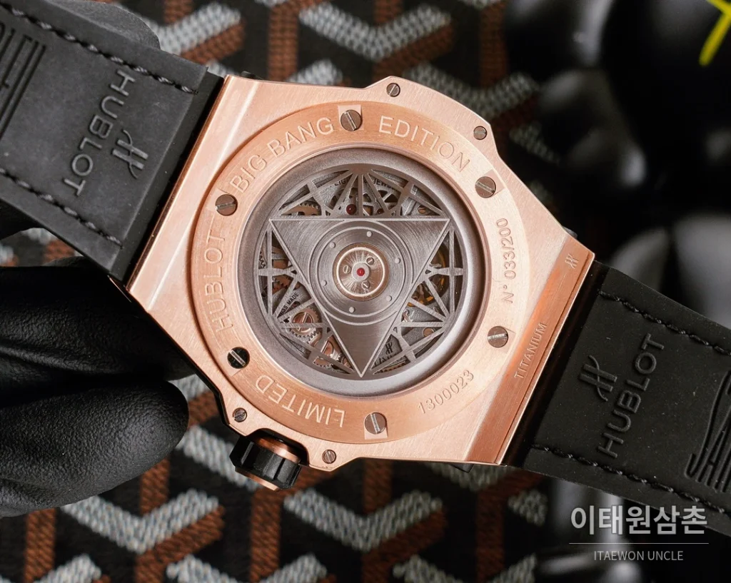위블로 빅뱅 오토매틱 45mm 블랙 다이얼 블랙 러버 스트랩 로즈골드 베젤