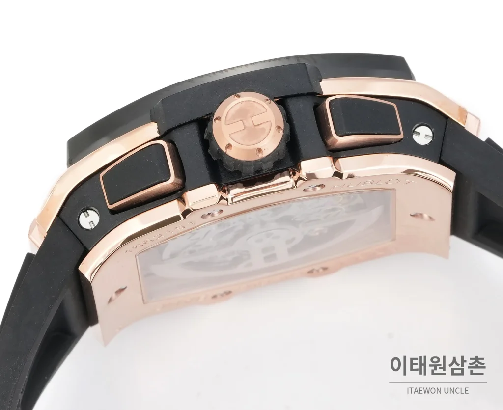 위블로 빅뱅 오토매틱 스켈레톤 다이얼 블랙 러버 스트랩 블랙 베젤 로즈골드 케이스