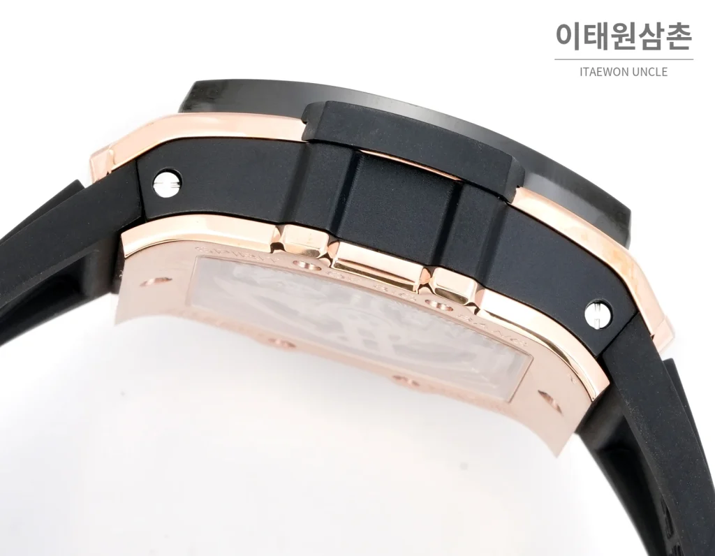 위블로 빅뱅 오토매틱 스켈레톤 다이얼 블랙 러버 스트랩 블랙 베젤 로즈골드 케이스