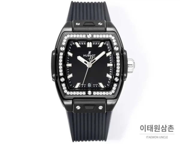 위블로 빅뱅 다이아몬드 스틸 스켈레톤 러버밴드 오토매틱 39mm 실버 / 블랙 블랙 베젤