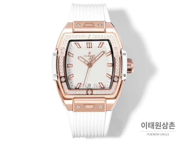 위블로 빅뱅 다이아몬드 스틸 스켈레톤 러버밴드 오토매틱 39mm 실버 / 블랙 (5) 위블로 빅뱅 다이아몬드 스틸 스켈레톤 러버밴드 오토매틱 39mm 실버 / 블랙 로즈골드 베젤 (2)