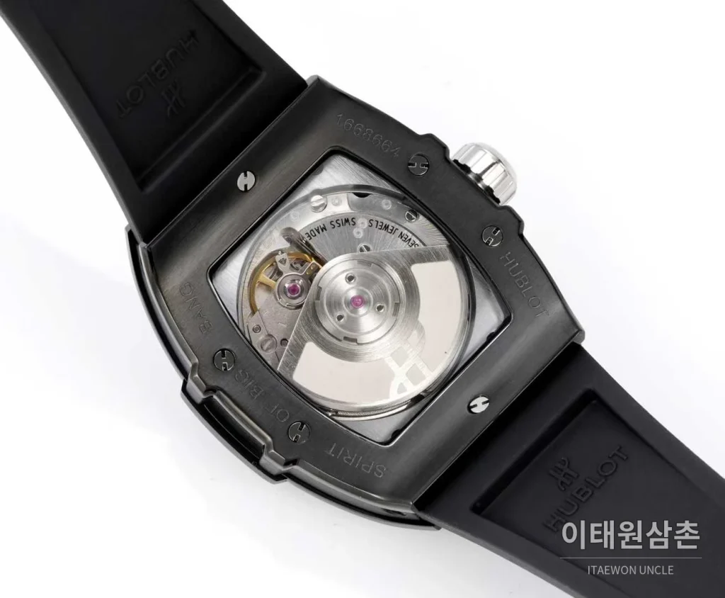 위블로 빅뱅 다이아몬드 스틸 스켈레톤 러버밴드 오토매틱 39mm 실버 / 블랙 블랙 베젤