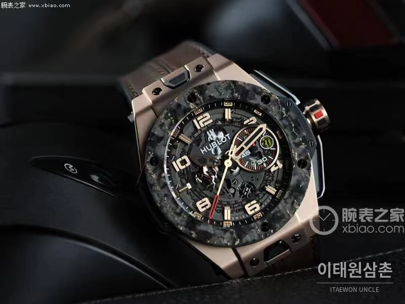 위블로 빅뱅 페라리 카본 티타늄 스켈레톤 크로노그래프 오토매틱 45mm 블랙 브라운 가죽 스트랩