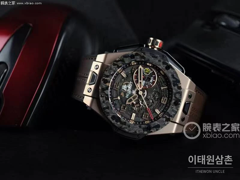 위블로 빅뱅 페라리 카본 티타늄 스켈레톤 크로노그래프 오토매틱 45mm 블랙 브라운 가죽 스트랩