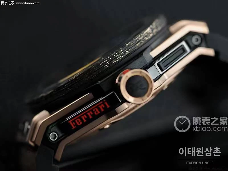 위블로 빅뱅 페라리 카본 티타늄 스켈레톤 크로노그래프 오토매틱 45mm 블랙 블랙 러버 스트랩