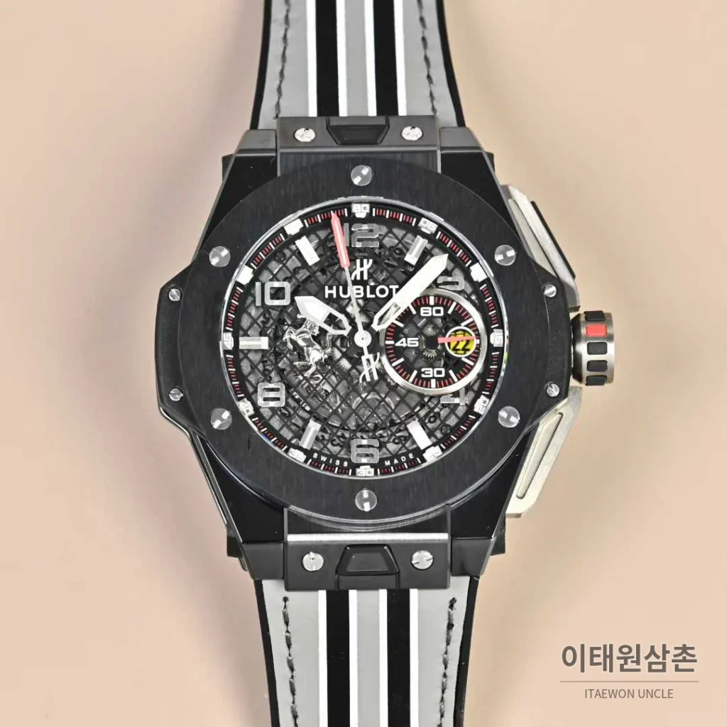 위블로 빅뱅 페라리 티타늄 카본 스켈레톤 크로노그래프 오토매틱 45mm 블랙 그레이 러버 스트랩