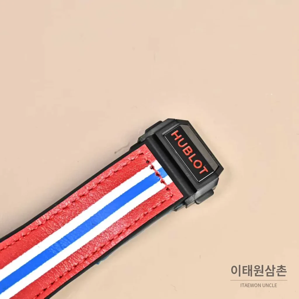 위블로 빅뱅 페라리 티타늄 카본 스켈레톤 크로노그래프 오토매틱 45mm 블랙 레드 가죽 스트랩