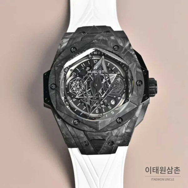 위블로 빅뱅 상블루II 카본파이버 스켈레톤 크로노그래프 오토매틱 45mm 블랙 화이트 러버 스트랩