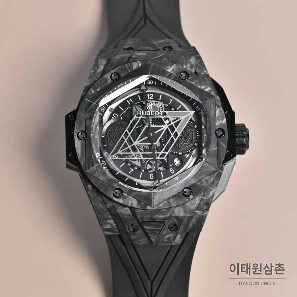 위블로 빅뱅 상블루II 카본파이버 스켈레톤 크로노그래프 오토매틱 45mm 블랙 블랙 러버 스트랩