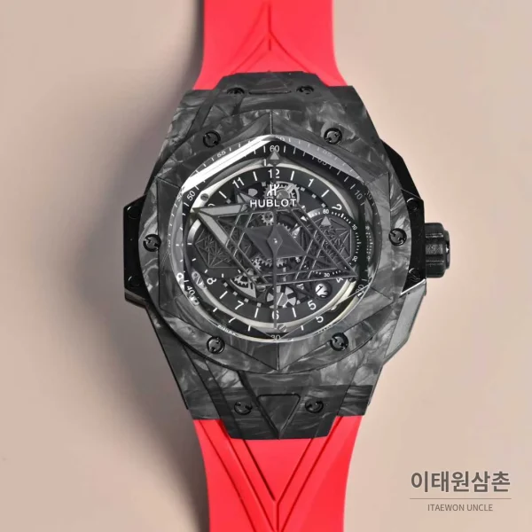 위블로 빅뱅 상블루II 카본파이버 스켈레톤 크로노그래프 오토매틱 45mm 블랙 레드 러버 스트랩