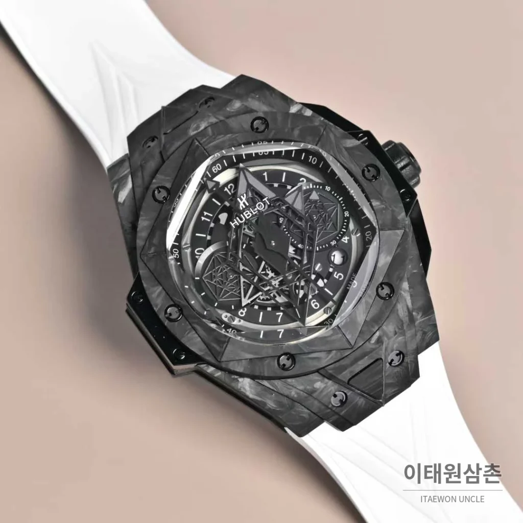 위블로 빅뱅 상블루II 카본파이버 스켈레톤 크로노그래프 오토매틱 45mm 블랙 화이트 러버 스트랩
