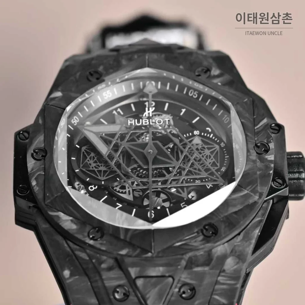위블로 빅뱅 상블루II 카본파이버 스켈레톤 크로노그래프 오토매틱 45mm 블랙 레드 러버 스트랩