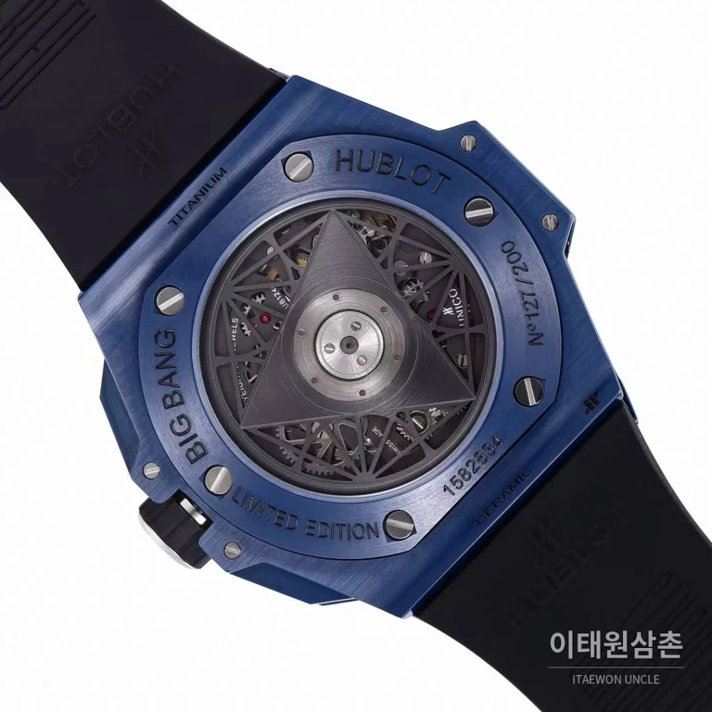 위블로 빅뱅 상블루 II 세라믹 스켈레톤 플라이백 크로노그래프 오토매틱 45mm 스켈레톤 다이얼 블루 러버 스트랩