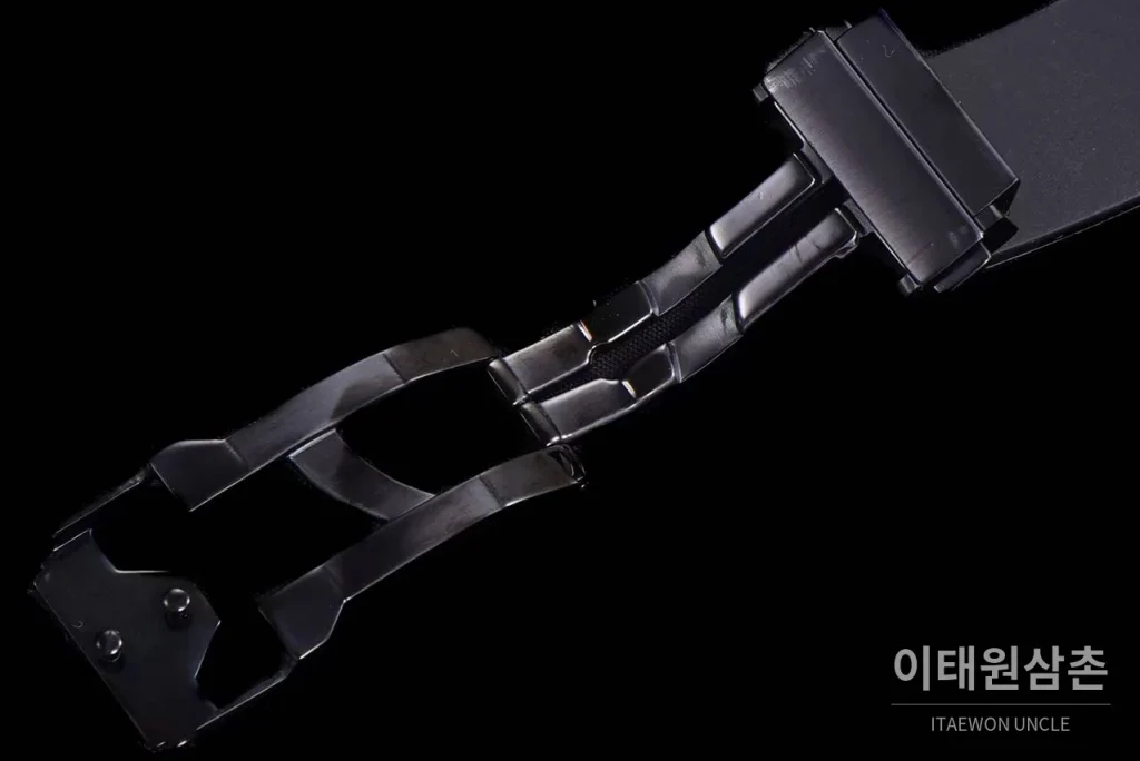 위블로 빅뱅 스켈레톤 투르비용 러버스트랩 오토매틱 블랙 블랙 베젤