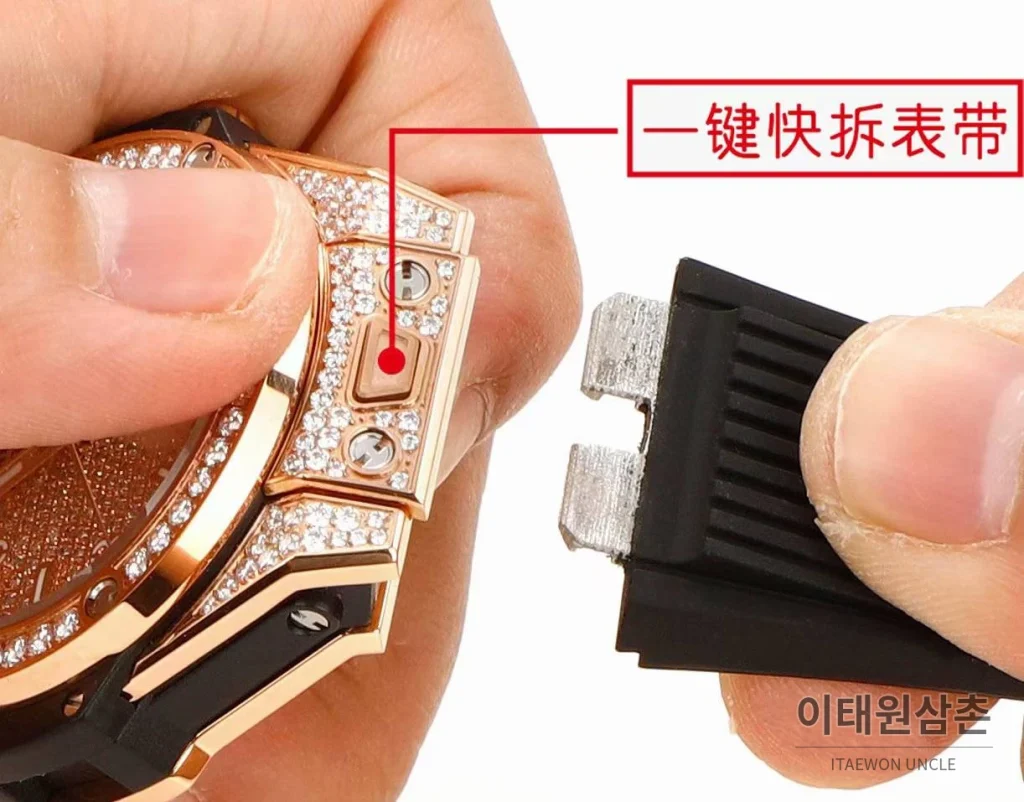 위블로 빅뱅 스틸 레인보우베젤 다이아세팅 오토매틱 39mm 멀티컬러 로즈골드 다이얼 블랙 러버 스트랩