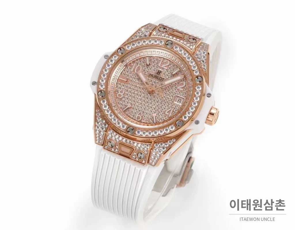 위블로 빅뱅 스틸 레인보우베젤 다이아세팅 오토매틱 39mm 멀티컬러 로즈골드 다이얼 화이트 러버 스트랩