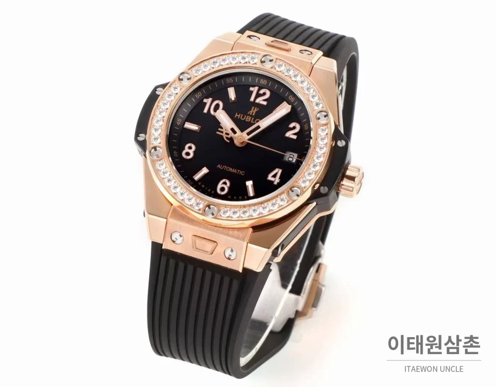 위블로 빅뱅 스틸 레인보우베젤 다이아세팅 오토매틱 39mm 멀티컬러 블랙 다이얼 블랙 러버 스트랩 (3)