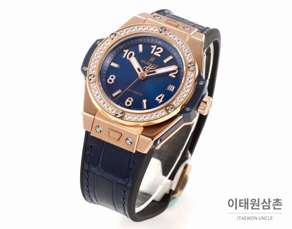 위블로 빅뱅 스틸 레인보우베젤 다이아세팅 오토매틱 39mm 멀티컬러 네이비 다이얼 네이비 가죽 스트랩