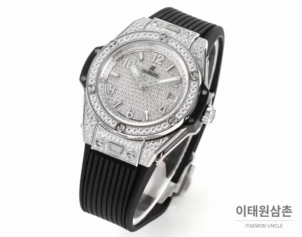 위블로 빅뱅 스틸 레인보우베젤 다이아세팅 오토매틱 39mm 멀티컬러 화이트 다이얼 블랙 러버 스트랩