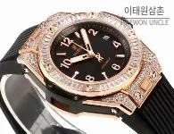위블로 빅뱅 스틸 레인보우베젤 다이아세팅 오토매틱 39mm 멀티컬러 블랙 다이얼 블랙 러버 스트랩