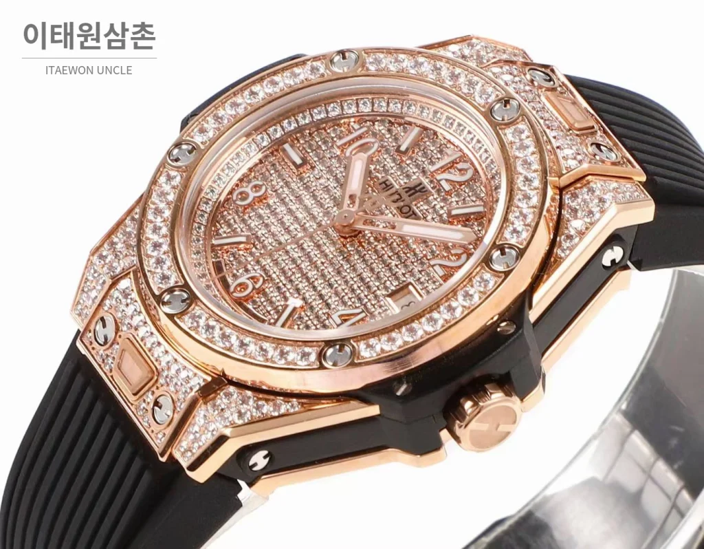 위블로 빅뱅 스틸 레인보우베젤 다이아세팅 오토매틱 39mm 멀티컬러 로즈골드 다이얼 블랙 러버 스트랩