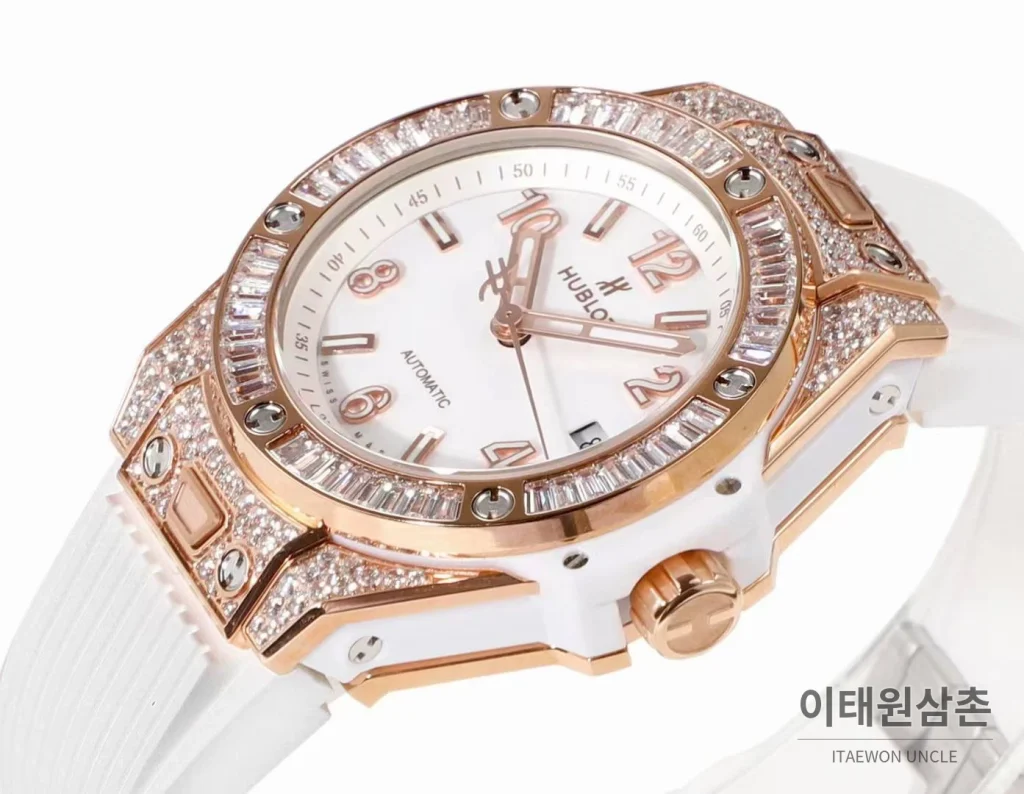 위블로 빅뱅 스틸 레인보우베젤 다이아세팅 오토매틱 39mm 멀티컬러 화이트 다이얼 화이트 러버 스트랩 (2)