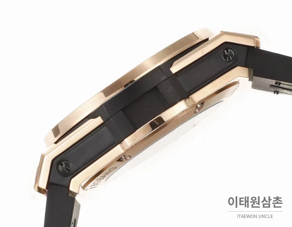 위블로 빅뱅 스틸 레인보우베젤 다이아세팅 오토매틱 39mm 멀티컬러 로즈골드 다이얼 블랙 러버 스트랩