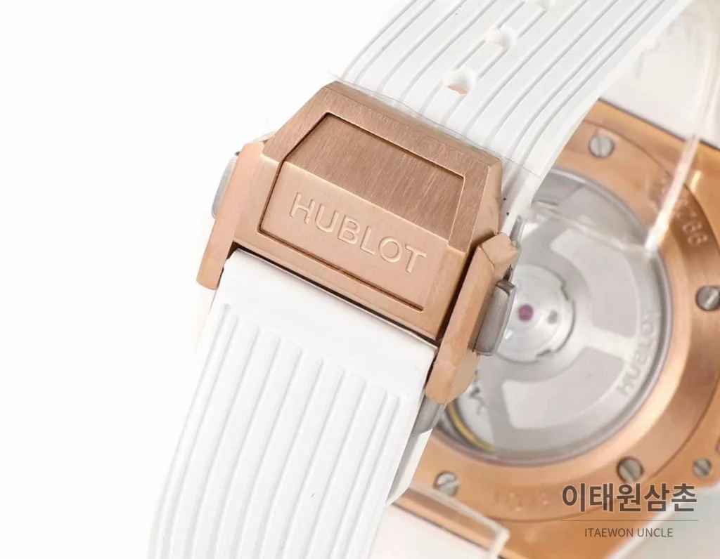 위블로 빅뱅 스틸 레인보우베젤 다이아세팅 오토매틱 39mm 멀티컬러 화이트 다이얼 화이트 러버 스트랩 (2)
