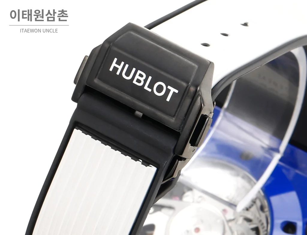 위블로 빅뱅 유니코 컬러세라믹 플라이백 크로노그래프 오토매틱 45mm 멀티 컬러 스켈레톤 다이얼 화이트 러버 스트랩 블루 베젤