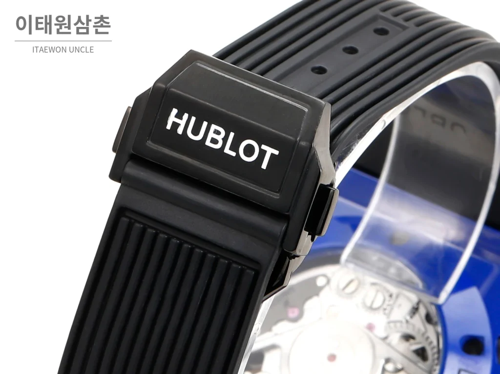 위블로 빅뱅 유니코 컬러세라믹 플라이백 크로노그래프 오토매틱 45mm 멀티 컬러 스켈레톤 다이얼 블랙 러버 스트랩 블루 베젤