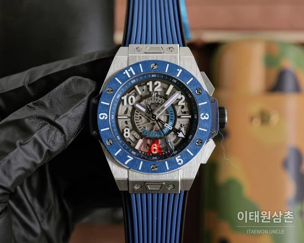 위블로 빅뱅 유니코 GMT 티타늄 블루 오토매틱 45mm 411.NL.7112.RX 스켈레톤 다이얼 블루 러버 스트랩 블루 베젤