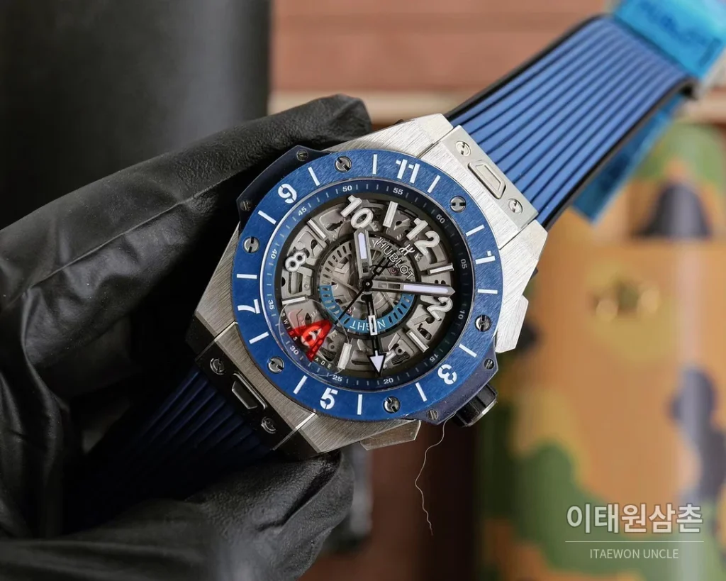 위블로 빅뱅 유니코 GMT 티타늄 블루 오토매틱 45mm 411.NL.7112.RX 스켈레톤 다이얼 블루 러버 스트랩 블루 베젤