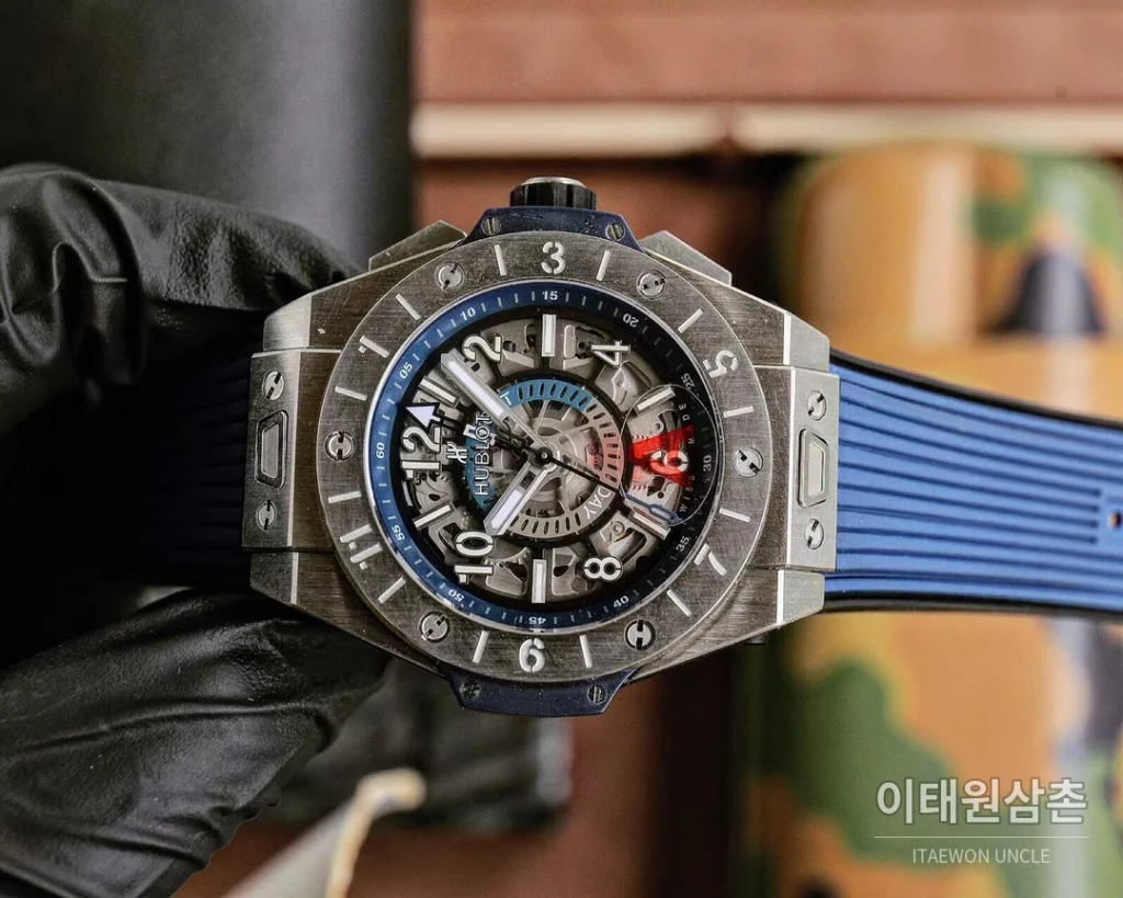 위블로 빅뱅 유니코 GMT 티타늄 블루 오토매틱 45mm 411.NL.7112.RX 스켈레톤 다이얼 블루 러버 스트랩