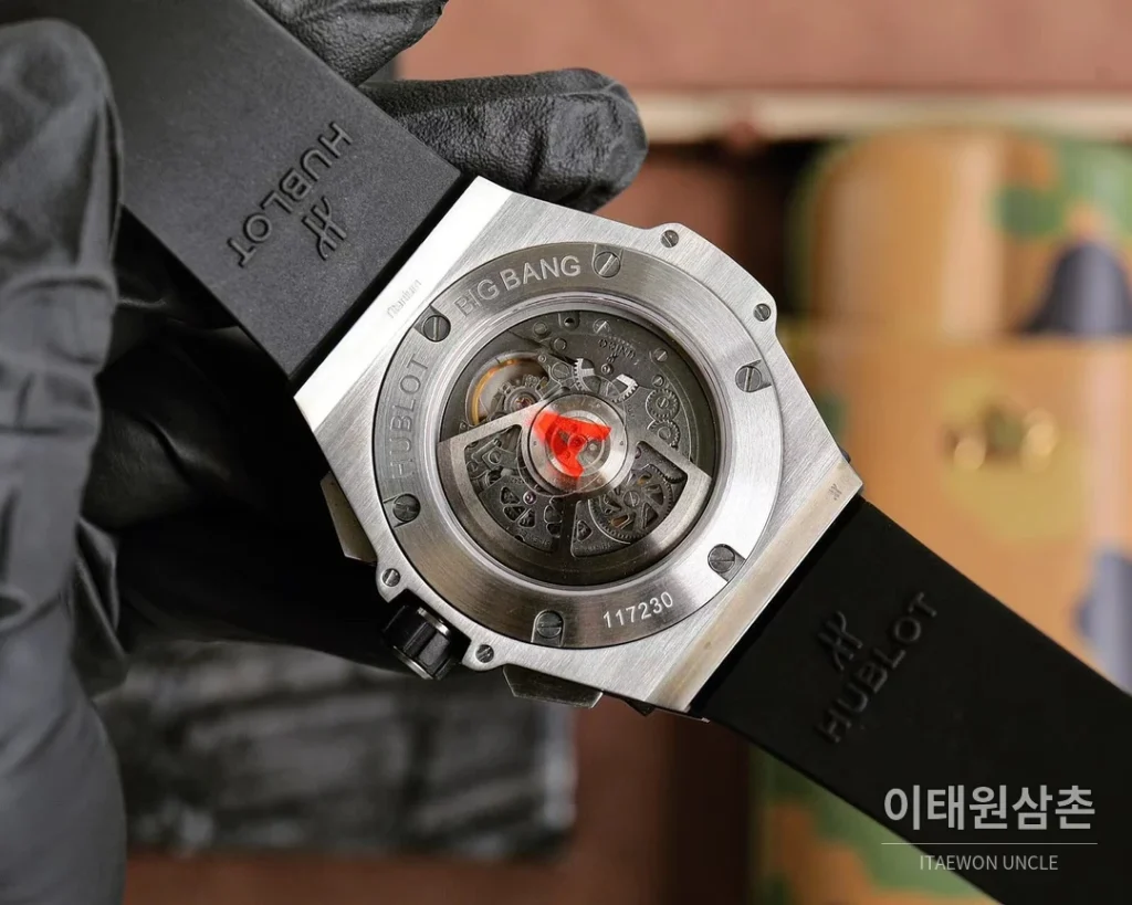위블로 빅뱅 유니코 GMT 티타늄 블루 오토매틱 45mm 411.NL.7112.RX 스켈레톤 다이얼 블루 러버 스트랩 블루 베젤