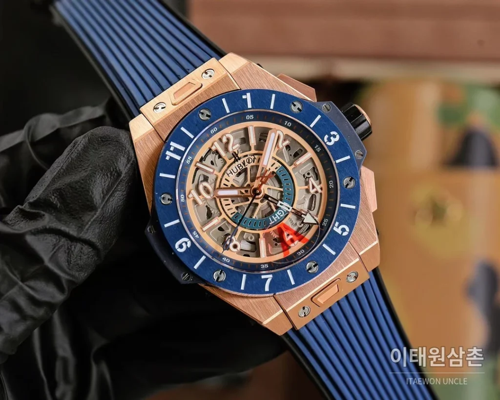 위블로 빅뱅 유니코 GMT 티타늄 골드 오토매틱 45mm 스켈레톤 다이얼 블루 러버 스트랩