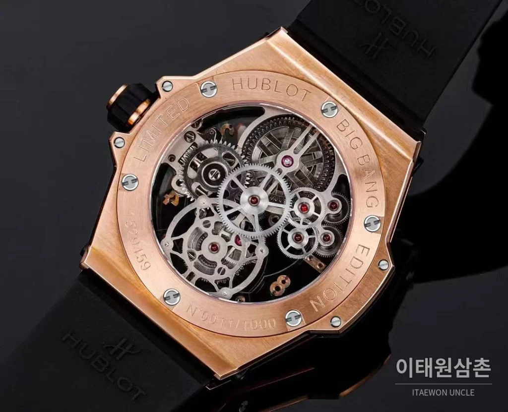 위블로 빅뱅 유니코 스켈레톤 투르비옹 수동 45mm 스켈레톤 다이얼 블랙 러버 스트랩 블랙 베젤 로즈골드 케이스