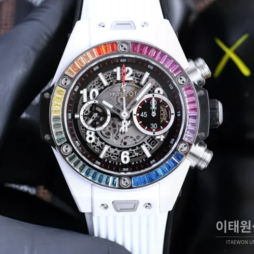 위블로 빅뱅 유니코 티타늄 세라믹 크로노그래프 45.5mm 411.NM.1170.RX 스켈레톤 다이얼 화이트 러버 스트랩 멀티컬러 베젤 위블로 빅뱅 유니코 티타늄 세라믹 크로노그래프 45.5mm 411.NM.1170.RX 스켈레톤 다이얼 화이트 러버 스트랩 멀티컬러 베젤