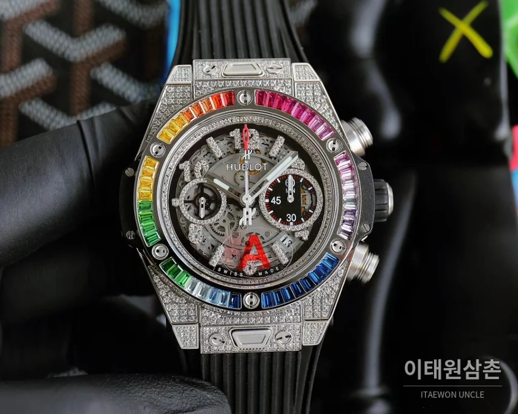 위블로 빅뱅 유니코 티타늄 세라믹 크로노그래프 45.5mm 411.NM.1170.RX 스켈레톤 다이얼 블랙 러버 스트랩 멀티컬러 베젤