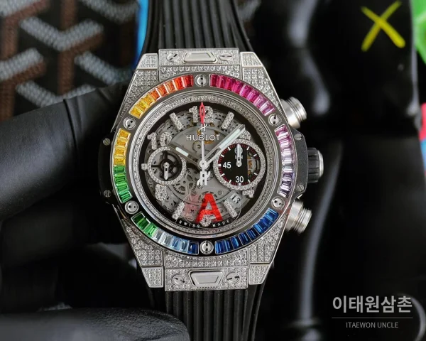 위블로 빅뱅 유니코 티타늄 세라믹 크로노그래프 45.5mm 411.NM.1170.RX 스켈레톤 다이얼 블랙 러버 스트랩 멀티컬러 베젤