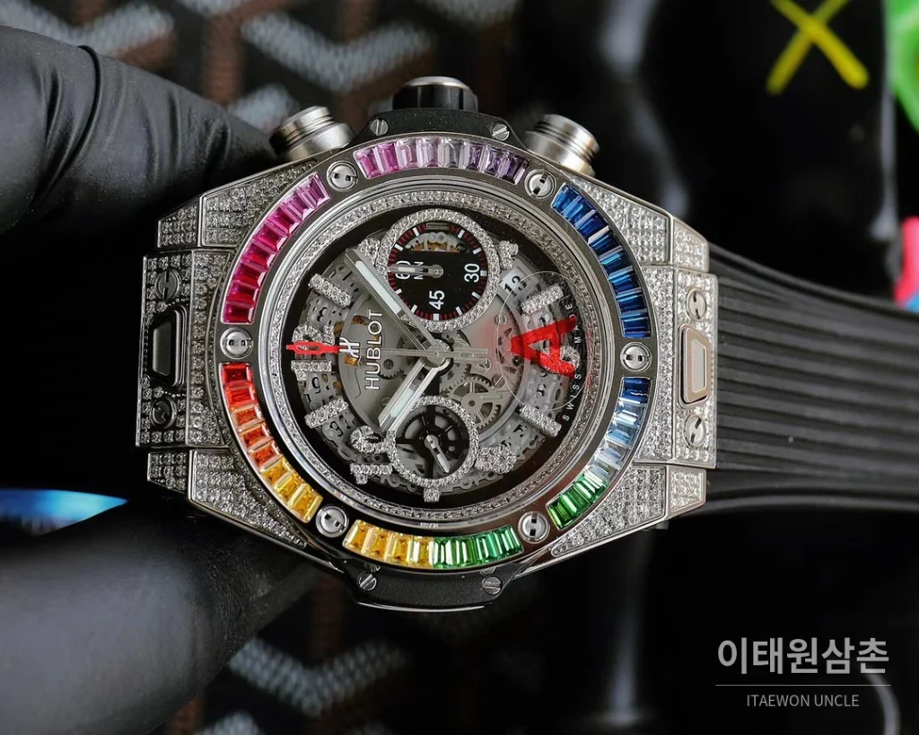 위블로 빅뱅 유니코 티타늄 세라믹 크로노그래프 45.5mm 411.NM.1170.RX 스켈레톤 다이얼 블랙 러버 스트랩 멀티컬러 베젤
